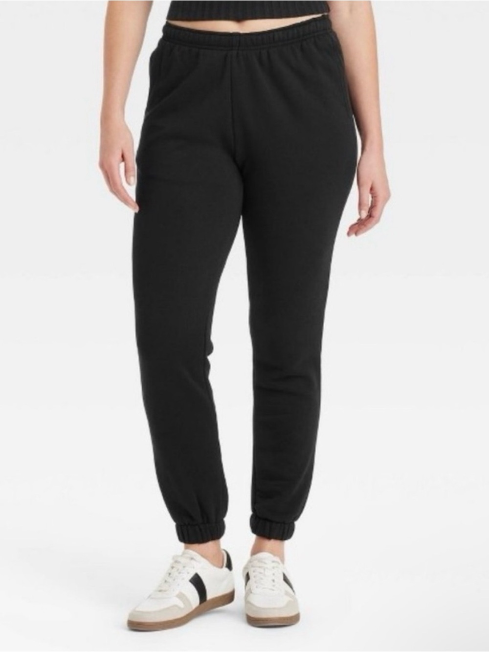 Universal Thread Women's Leisure Studio Mid-Rise Fleece Essential Joggers S